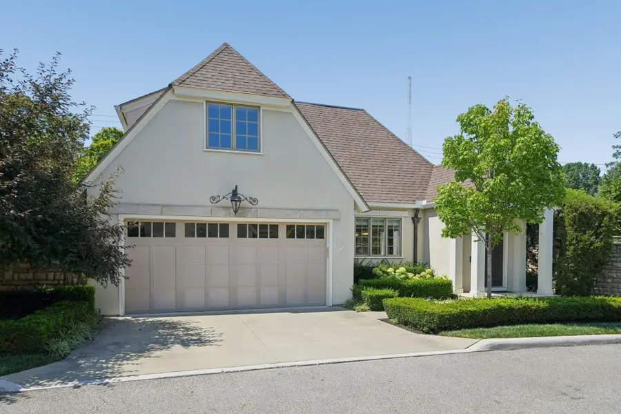 3445 London Court Drive, Columbus, OH 43221 - #2