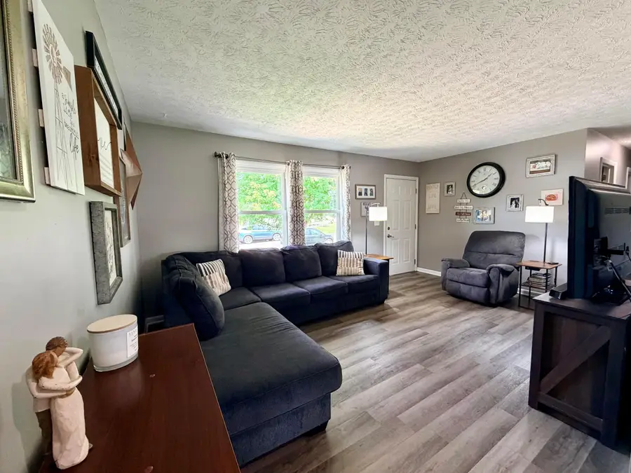 1836 Zimmer Street, Lancaster, OH 43130 - #3