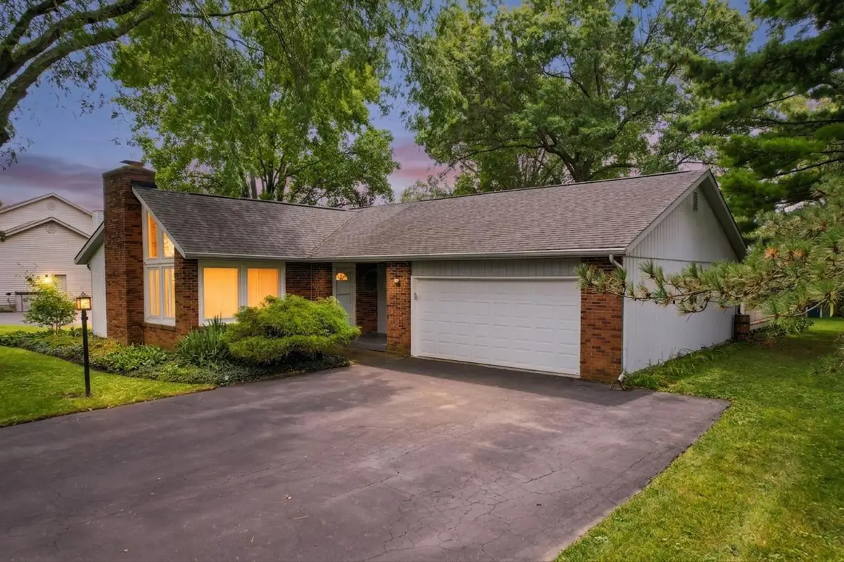272 Glenn Drive Sw, Pataskala, OH 43062 - #1