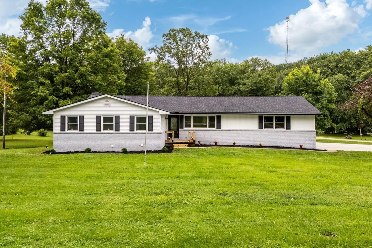 2525 Hamburg Road Sw, Lancaster, OH 43130 - #1