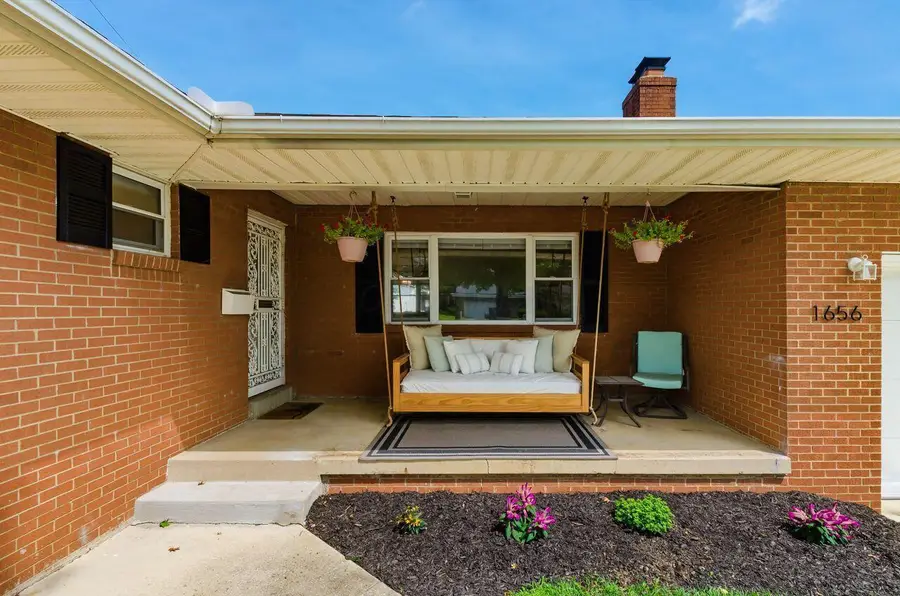 1656 Kenwick Road, Columbus, OH 43209 - #3