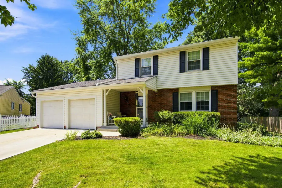 8833 Knighton Court, Powell, OH 43065 - #2