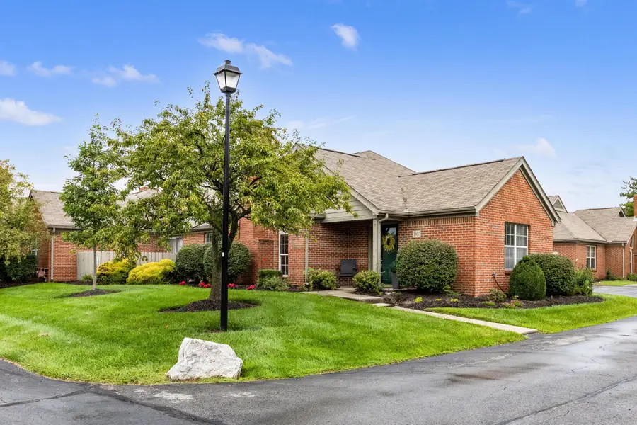 3900 Sandstone Circle, Powell, OH 43065 - #3
