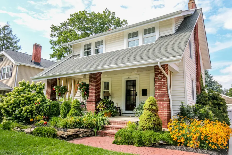 448 E Dunedin Road, Columbus, OH 43214 - #3