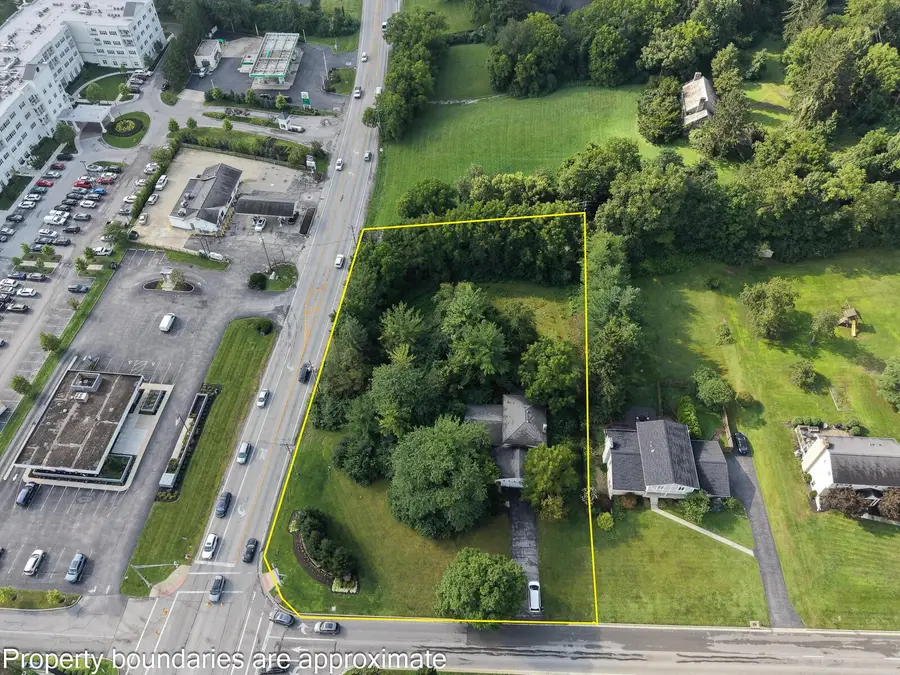 755 Clubview Boulevard S, Columbus, OH 43235 - #2