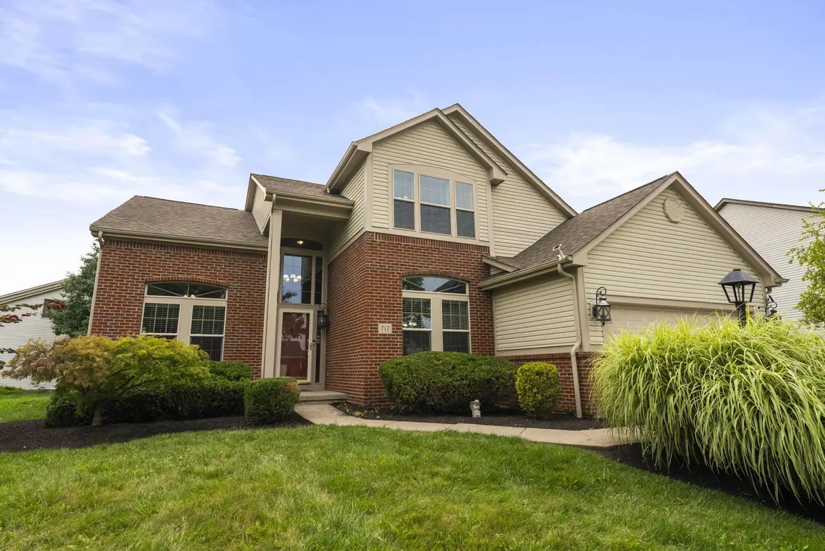 717 Preston Trails Drive, Pickerington, OH 43147 - #1