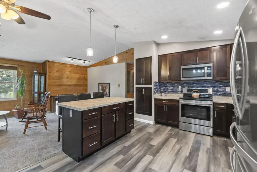 215 Greenlake Street, Galloway, OH 43119 - #2