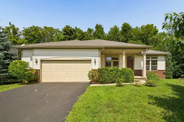 2303 Pleasant Colony Drive, Lewis Center, OH 43035