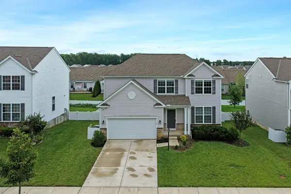 160 Old Bay Drive, Pataskala, OH 43062