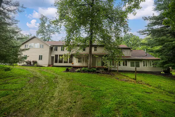 28091 Mckee Road, Frazeysburg, OH 43822
