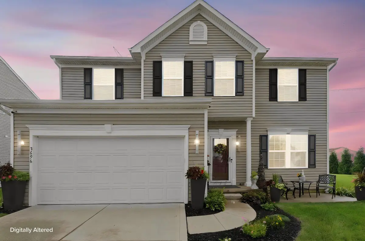 5698 Queen Victoria Street, Groveport, OH 43125 - #1