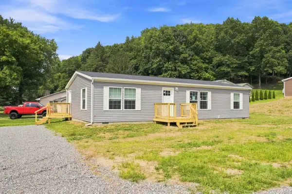 18426 Laurel Street, Laurelville, OH 43135