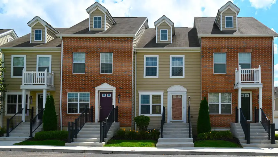 8289 Bruntsfield Road, Columbus, OH 43235 - #3