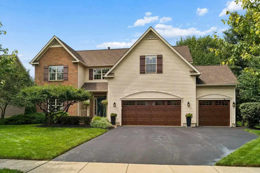 3564 Waterbury Lane, Powell, OH 43065 - #2