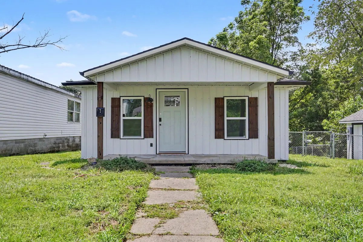 7 E Vine Street, Jackson, OH 45640 - #1