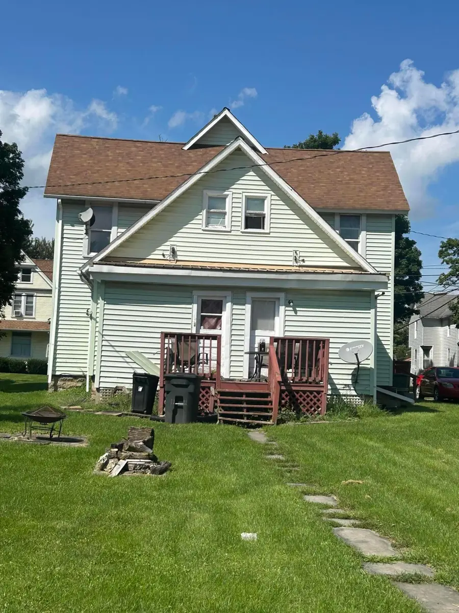 514 W Bucyrus Street, Crestline, OH 44827 - #2