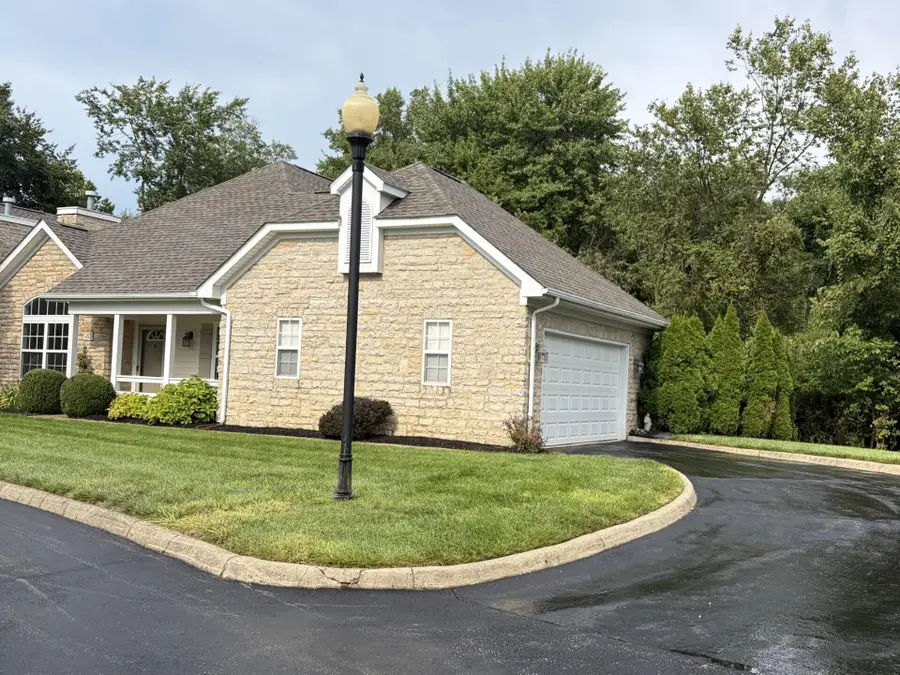 482 Commons Drive, Powell, OH 43065 - #2