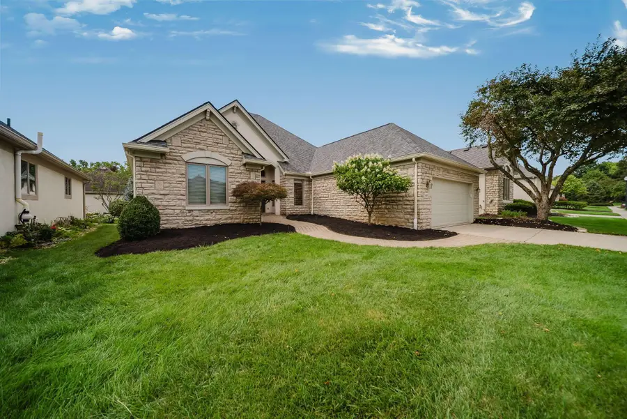 669 Slemmons Drive, Columbus, OH 43235 - #2