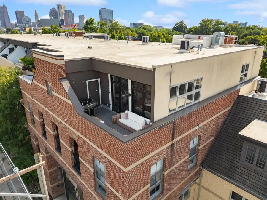 825 N 4th Street, Columbus, OH 43215 - #3
