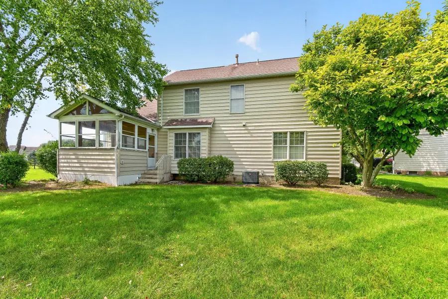 6084 Maidstone Court, Westerville, OH 43082 - #3