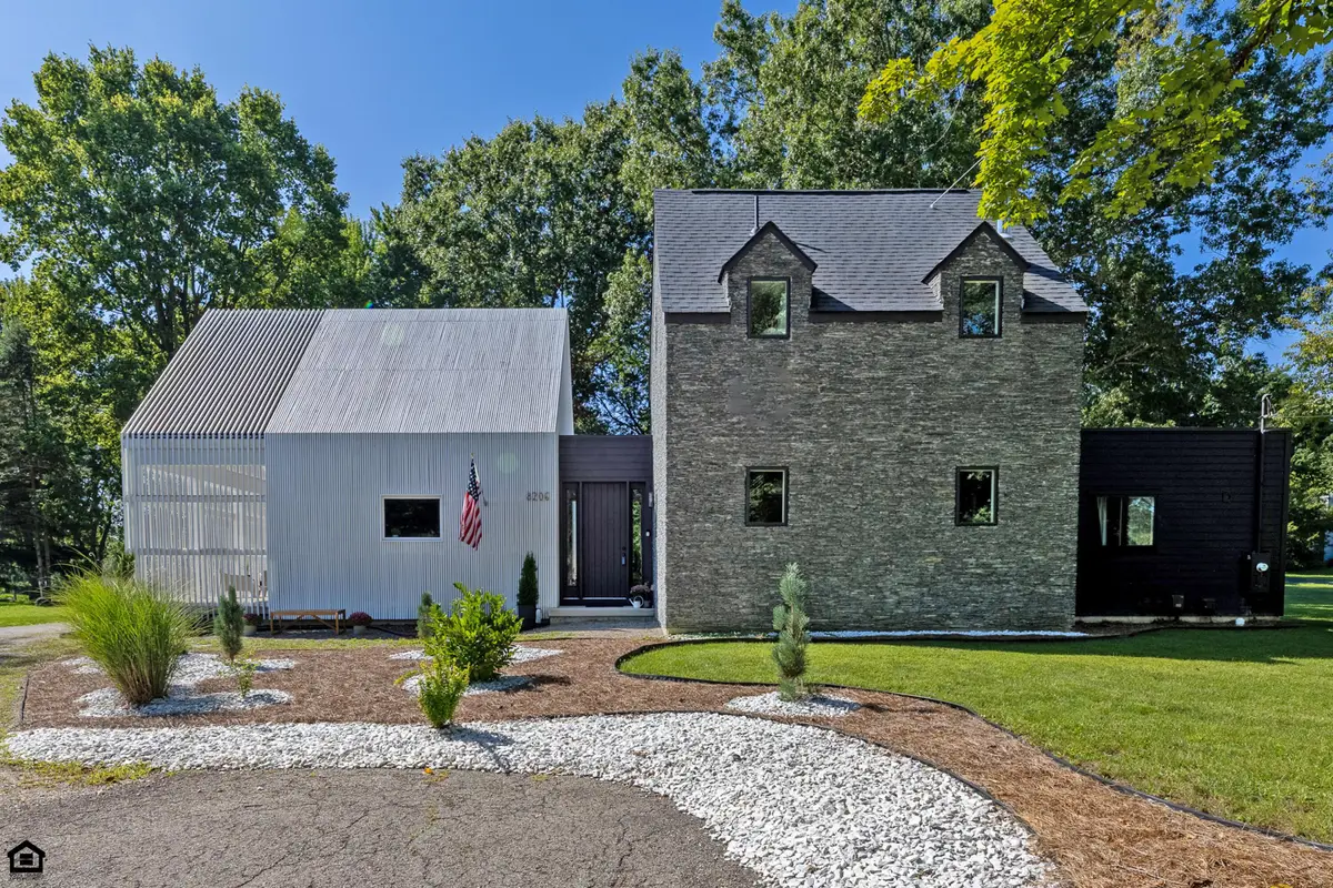 8206 Maxtown Road, Westerville, OH 43082 - #1