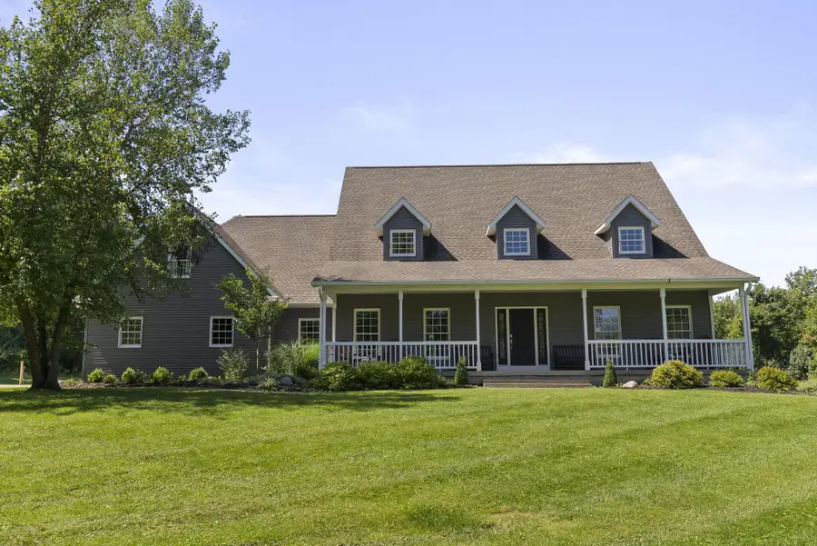 120 Woody Knoll Drive, Thornville, OH 43076 - #2