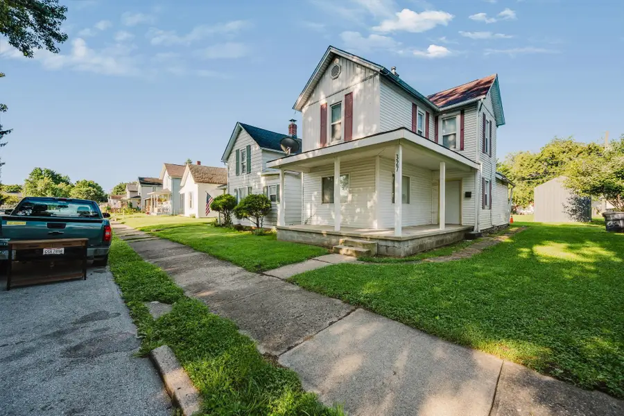 327 Harrison Avenue, Lancaster, OH 43130 - #2