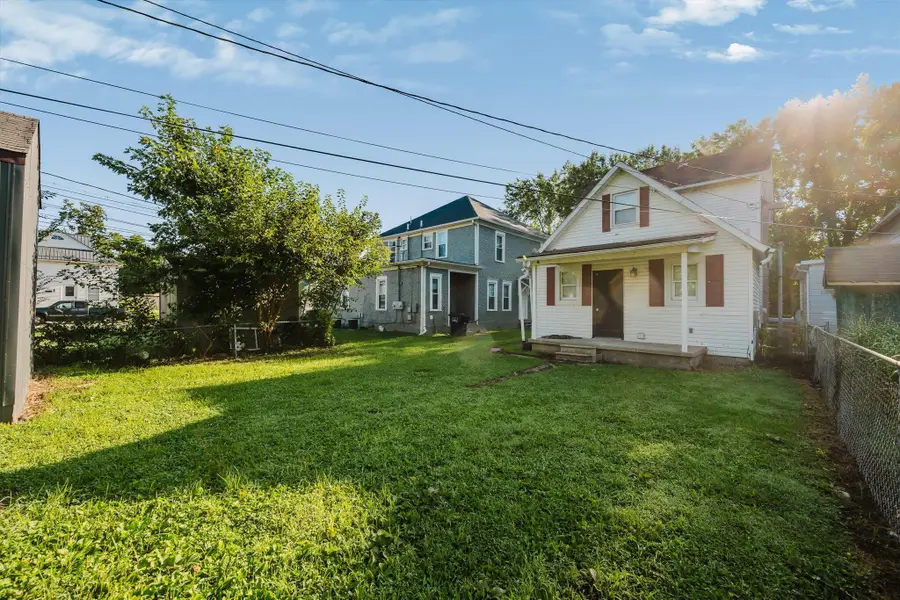 327 Harrison Avenue, Lancaster, OH 43130 - #3