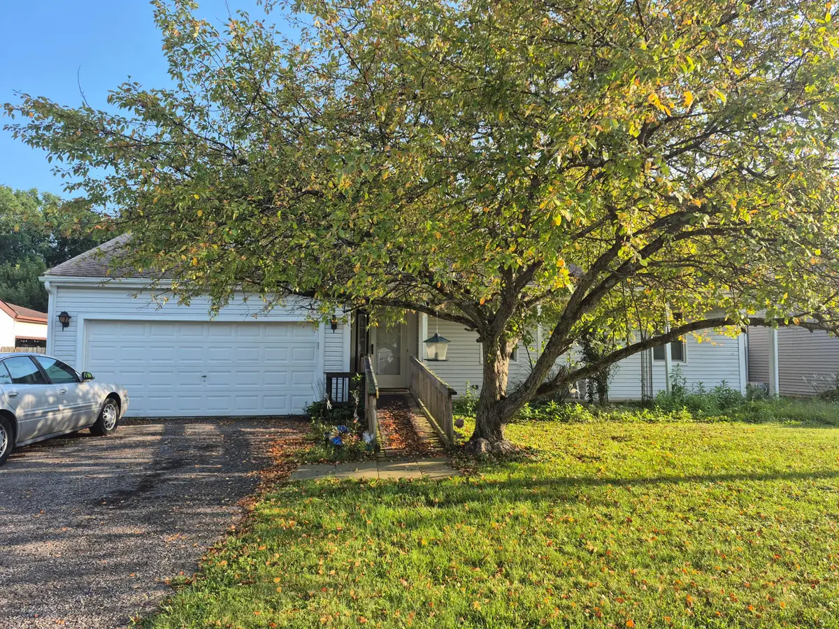 221 Tyler Avenue, Pataskala, OH 43062 - #1