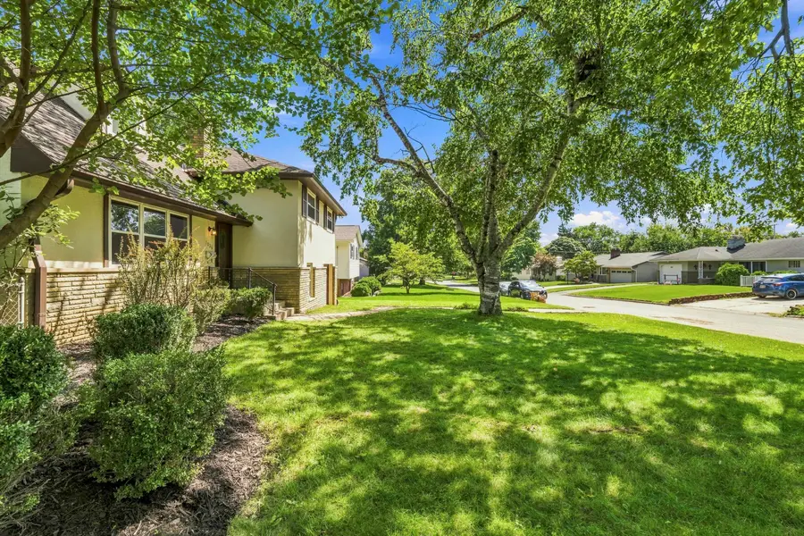 1026 Havendale Drive, Columbus, OH 43220 - #2