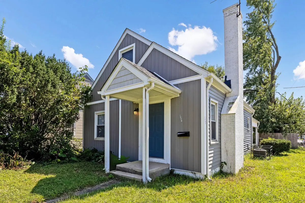 1087 Loretta Avenue, Columbus, OH 43211 - #1