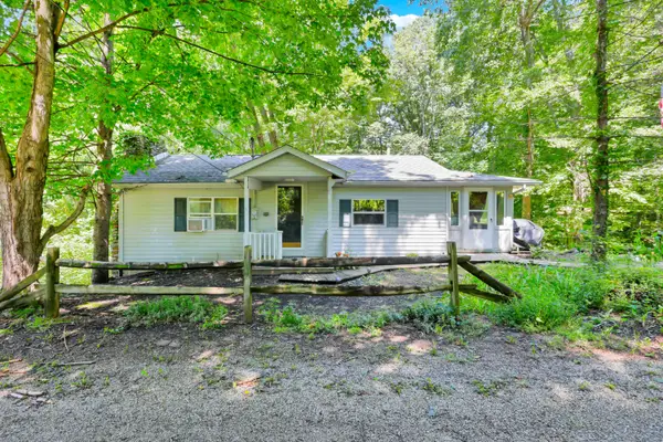 9126 Walnut Dowler Road, Logan, OH 43138