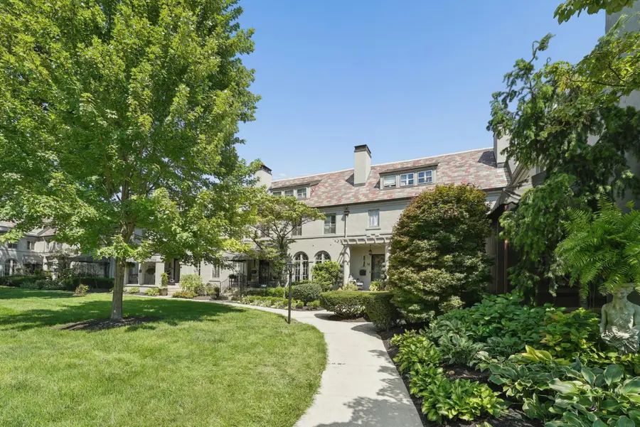 16 Brunson Avenue, Columbus, OH 43203 - #3