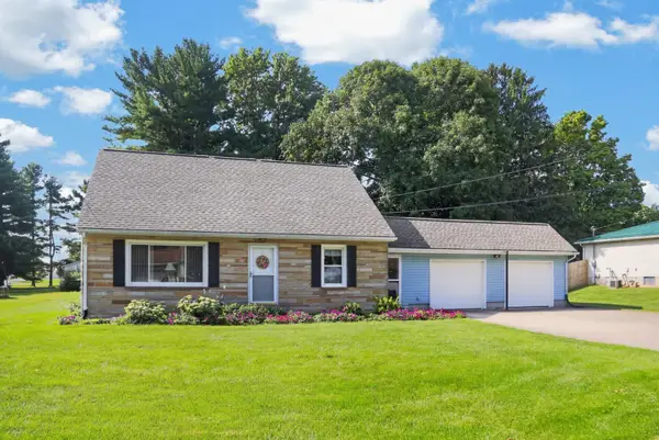 11 E Mound Street, Fredericktown, OH 43019