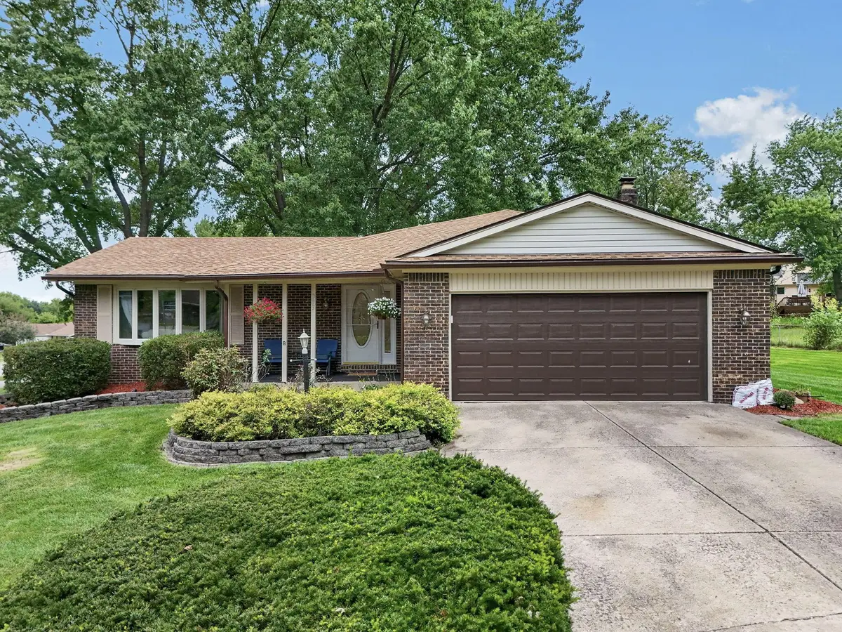 333 Dellfield Way, Columbus, OH 43230 - #1