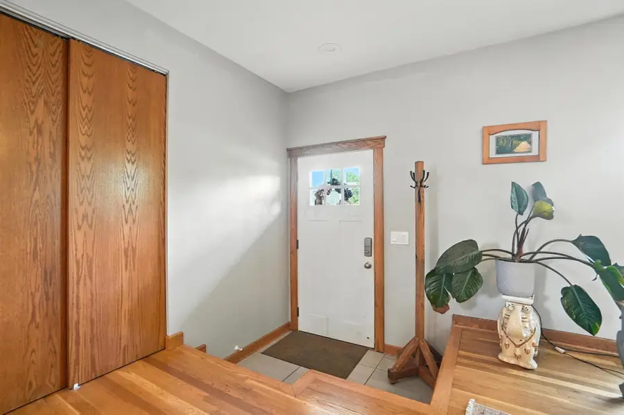 3890 Tamara Drive, Grove City, OH 43123 - #3