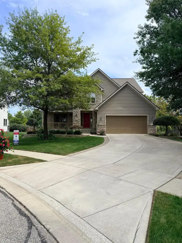 7233 Redwood Valley Court, Lewis Center, OH 43035