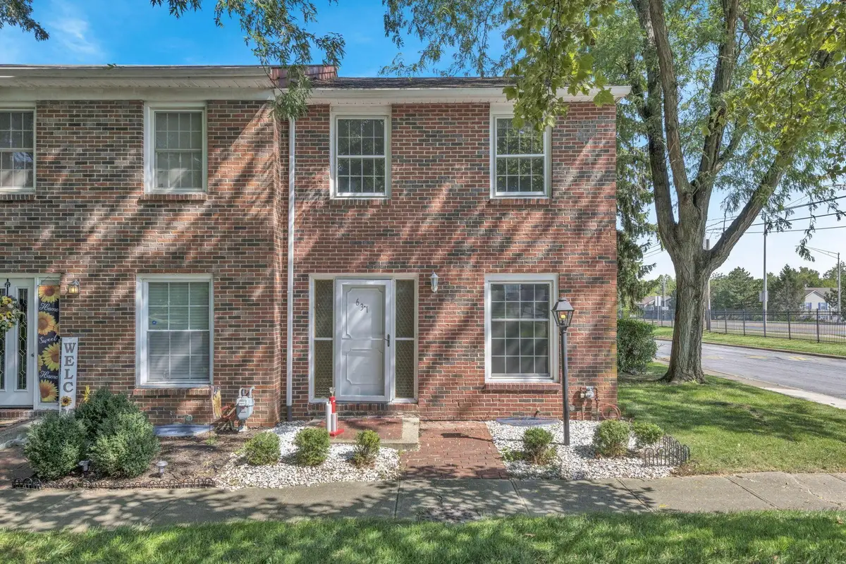 631 Simbury Street, Columbus, OH 43228 - #1