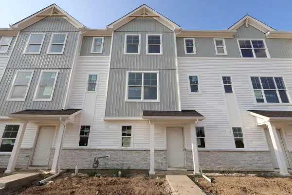9230 Mount Drum Alley, Reynoldsburg, OH 43068