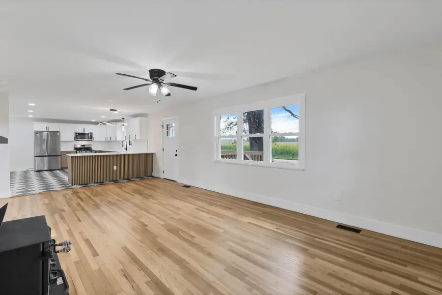 2460 Basil Western Road Nw, Baltimore, OH 43105 - #2