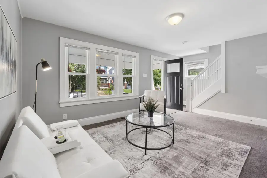611 E Jenkins Avenue, Columbus, OH 43207 - #2