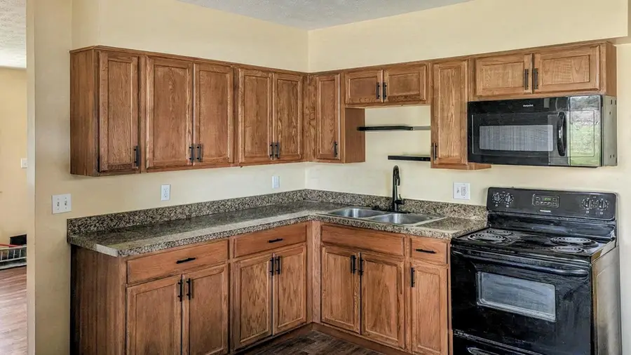 947 S Waverly Street, Columbus, OH 43227 - #3
