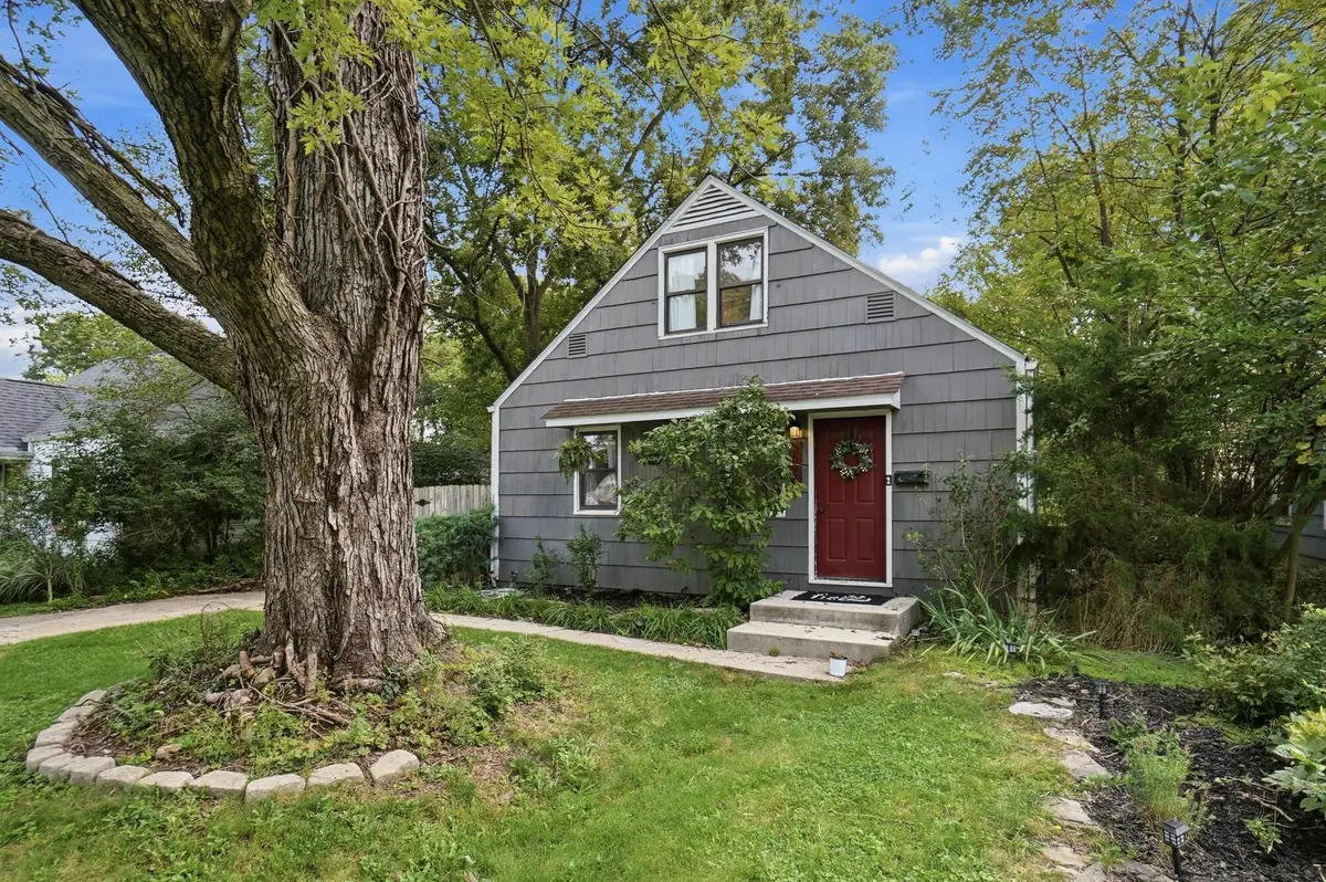 5698 Indianola Avenue, Worthington, OH 43085 - #1