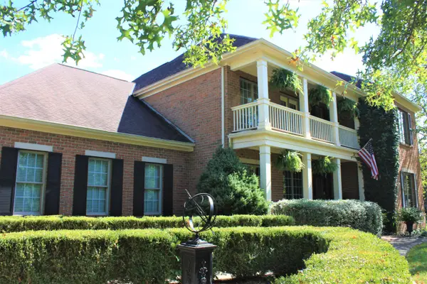 9003 Turfway Bend Drive, Powell, OH 43065