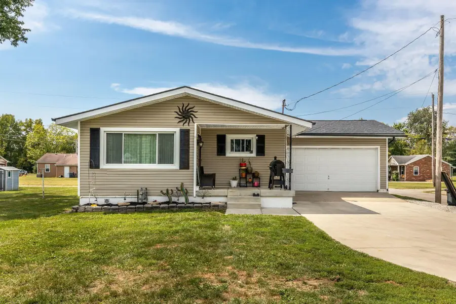 107 Jefferson Avenue, Ashville, OH 43103 - #2