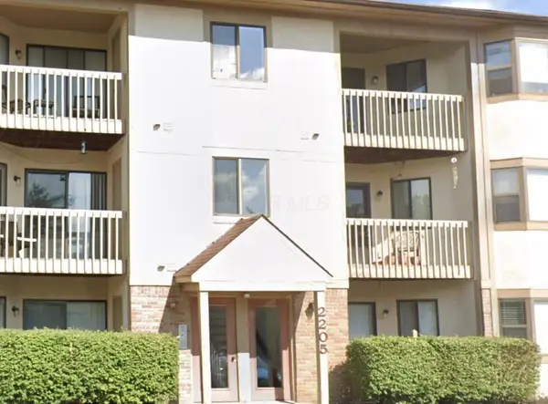 2205 Hedgerow Road, Columbus, OH 43220