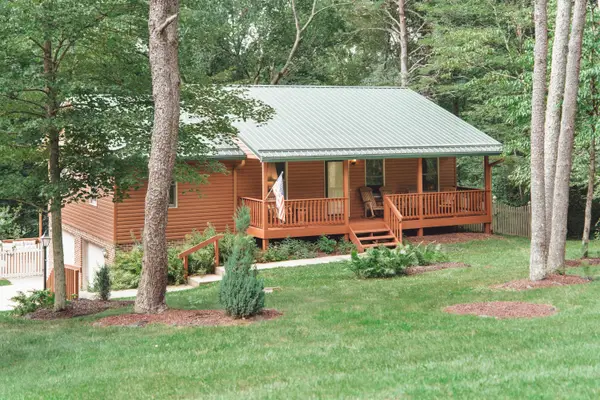 31252 Deerfield Drive, Logan, OH 43138