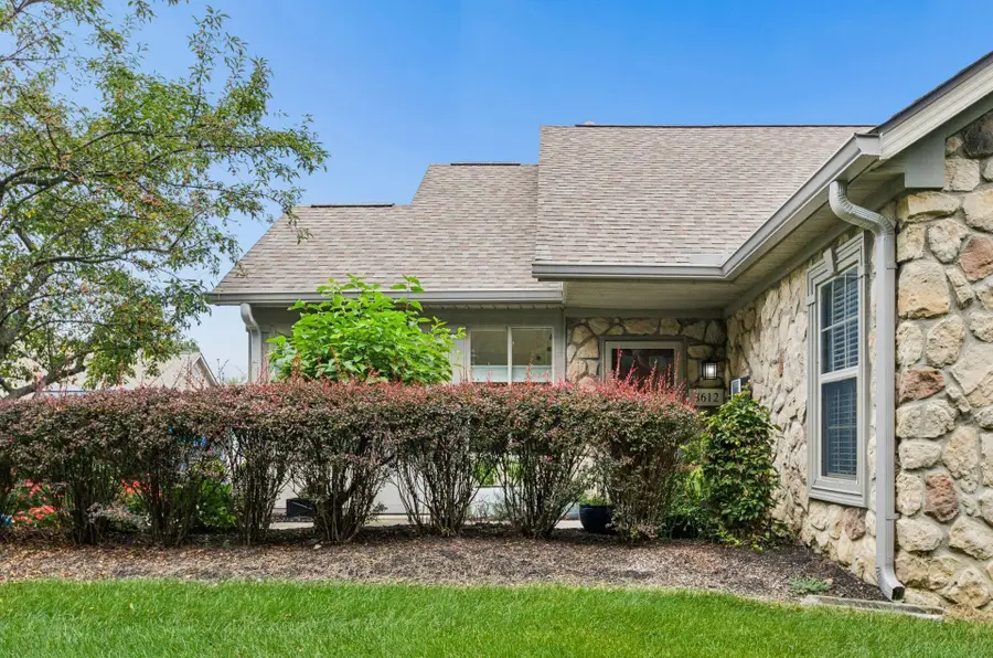8612 Stonewoods Lane, Powell, OH 43065 - #3