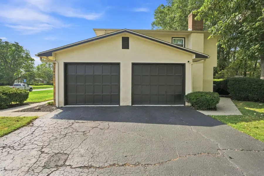 6376 Peach Tree Road, Columbus, OH 43213 - #2