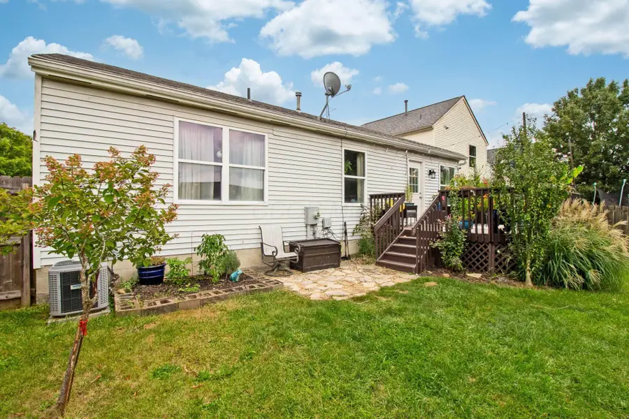 563 River Pebble Drive, Blacklick, OH 43004 - #2